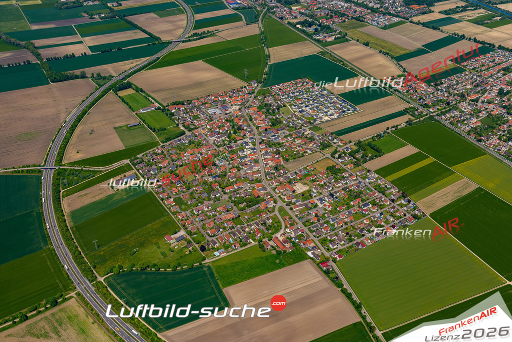 Die Luftaufnahme Erlingen - Meitingen wurde 2021 mittels Flugzeug (keine Drohne) erstellt. Hohe Auflösung -für große Poster und Wandbilder geeignet!