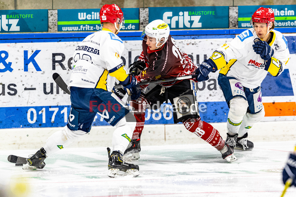 Bayernliga Eishockey, TSV Peißenberg Miners gegen den ERV Schweinfurt am 11.12.22 in Peißenberg | Bayernliga Eishockey, TSV Peißenberg Miners gegen den ERV Schweinfurt am 11.12.22 in Peißenberg