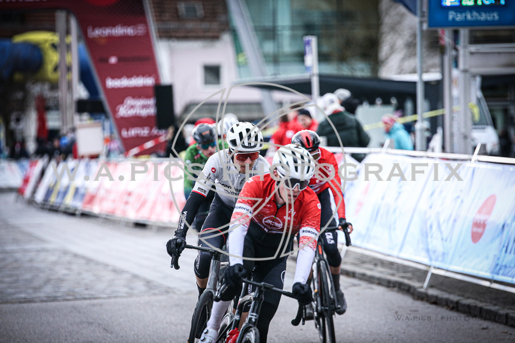 ..... | LEONDING,AUSTRIA,24.März.24 - 63.Radsaisoneröffnungsrennen Leonding Road Cycling League , Image shows: 
Photo: WAPICS / Andreas Willdoner