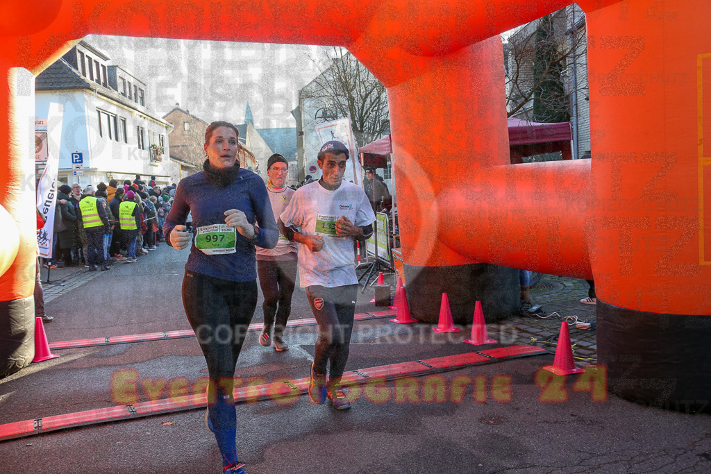 241201_1051_EX1_8963 | Sportfotografie im Rhein-Sieg Kreis, Köln, Bonn, NRW, Rheinland Pfalz, Hessen, etc. Unser Tätigkeitsfeld umfasst den Laufsport vom Volkslauf über den Marathon, Duathlon, Triathon bis zum Ultralauf wie Kölnpfad Ultra oder Schindertrail.