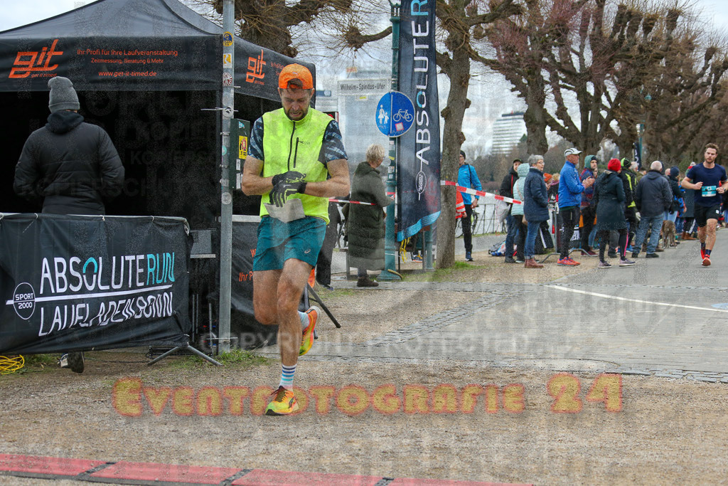 231231_1154_EX1_4500 | Sportfotografie im Rhein-Sieg Kreis, Köln, Bonn, NRW, Rheinland Pfalz, Hessen, etc. Unser Tätigkeitsfeld umfasst den Laufsport vom Volkslauf über den Marathon, Duathlon, Triathon bis zum Ultralauf wie Kölnpfad Ultra oder Schindertrail.