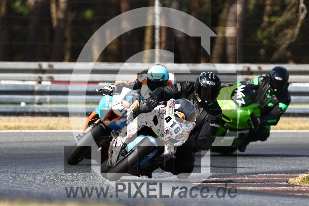 1167-20240906_06524 | Schöne Erinnerungen an spannende Momente - das festzuhalten ist unser Job. PIXELrace.de ist seit 2003 auf den Rennstrecken Europas unterwegs um die Action draußen beim Fahren und die wunderbare Stimmung imm Fahrerlager für euch einzufangen.