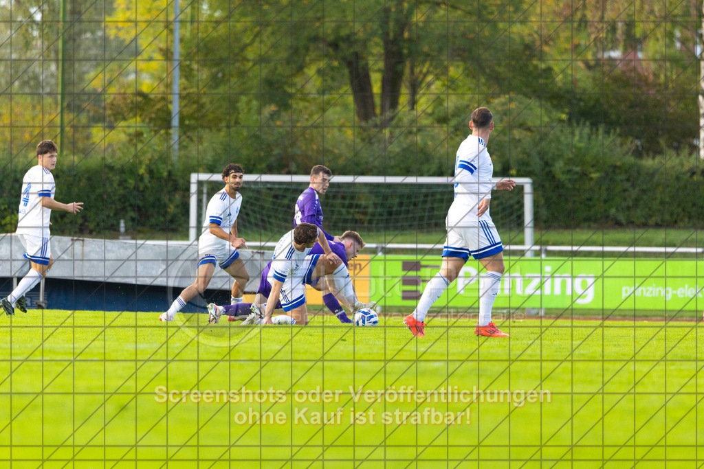 20261010_155144_0515_(c)_by_PhotoPeet | #,1.FC Eislingen (weiß) vs. TSV Bernhausen (lila), Fussball, Landesliga 2 - wfv, 11. Spieltag, Saison 2026/2027, Rasenplatz, Eichbachstation, Haldenstraße, 73054 Eislingen, 10.10.2026 - 15:30 Uhr,Foto: PhotoPeet / Sport- &amp; Eventfotografie / Peter Harich