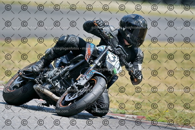 25bt04-1086 | markuskiefer.com - Realisiert mit Pictrs.com