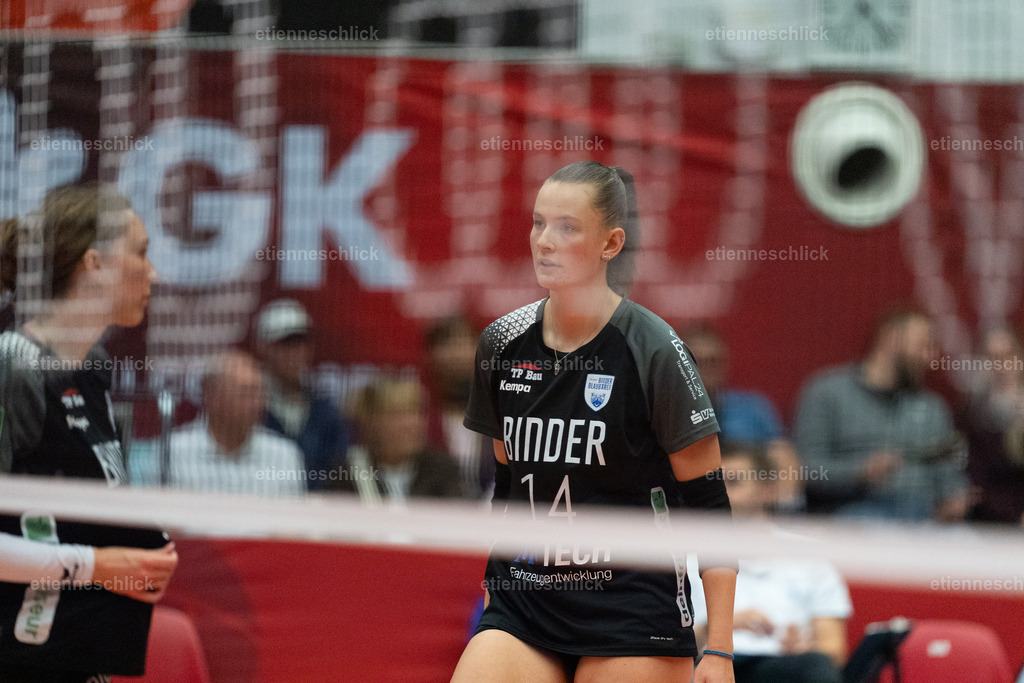 Dresdner SC - Binder Blaubären TSV Flacht, DEKRA 1. Bundesliga Frauen, Volleyball | Im Bild: Anni Tändler (14, Binder Blaubären TSV Flacht)24.10.2026, Dresdner SC -  Binder Blaubären TSV Flacht, DEKRA 1. Bundesliga Frauen, Volleyball, Deutschland, Dresden, Cyberport Arena