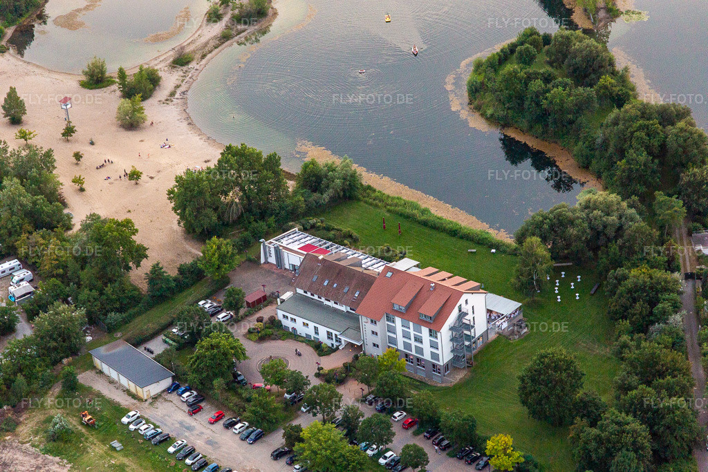 Luftbild: Hotel Darstein in Altrip im Bundesland Rheinland-Pfalz in Deutschland. Foto: IMG_121095.jpg vom 25.07.2020 durch Werner Riehm/FLY-FOTO.de