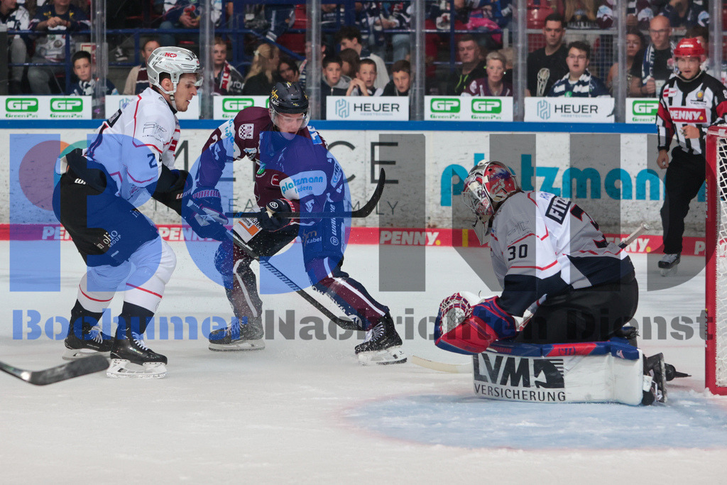 SES_ISENUR20250919-33 | bond - Realisiert mit Pictrs.com