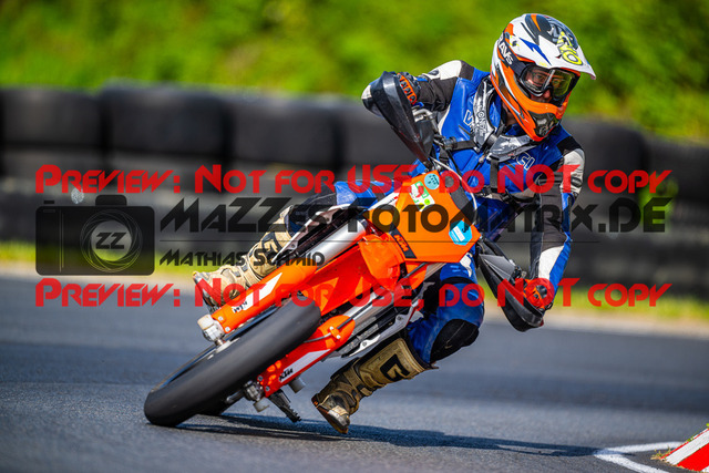 MaZZes_FotoMatrix_240430_6007705_2768 | Fotograf Mathias Schmid
Sportfotograf,
Eventfotograf,
Hochzeitsfotograf,
Portraitfotograf