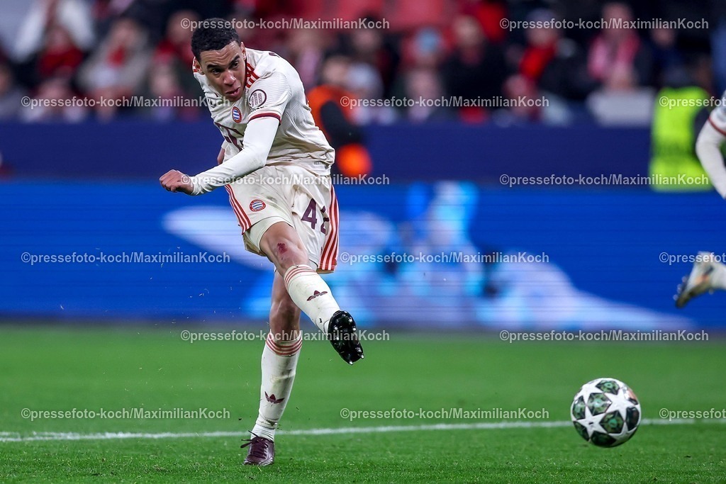 UCL11032502266 | 11.03.2025, Fußball, UEFA Champions League, Bayer 04 Leverkusen - FC Bayern München, Achtelfinale Rückspiel, BayArena, Saison 2024 2025: Jamal Musiala (FC Bayern #42)DFB regulations prohibit any use of photographs as image sequences and or quasi-video.