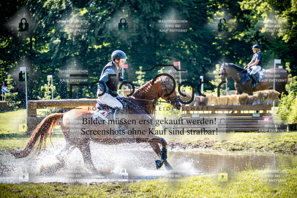 2026-05 - Melle Oldendorf-3-0026 | Entdecke hochwertige Reitturnierfotos von Foto Oger. Professionell, emotional und authentisch – jetzt Lieblingsmomente im Shop bestellen.Deutschlandweite Turnierfotografie. - Realisiert mit Pictrs.com