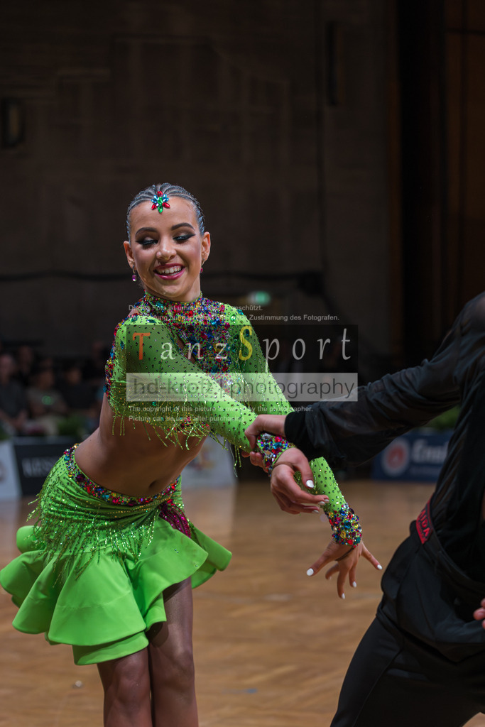20250820_WDSF Open Lat Youth_2841 | Tanzsportbilder, Standardtanz, Lateintanz, WDSF, DTV, LTVB, dancecomp, goc, hessen tanzt, blaues band der spree, walzer, tango, wiener walzer, slowfox, quickstepp, samba, rumba, cha-cha-cha, paso doble. jive, hd-kroft photography, turniertanzsport