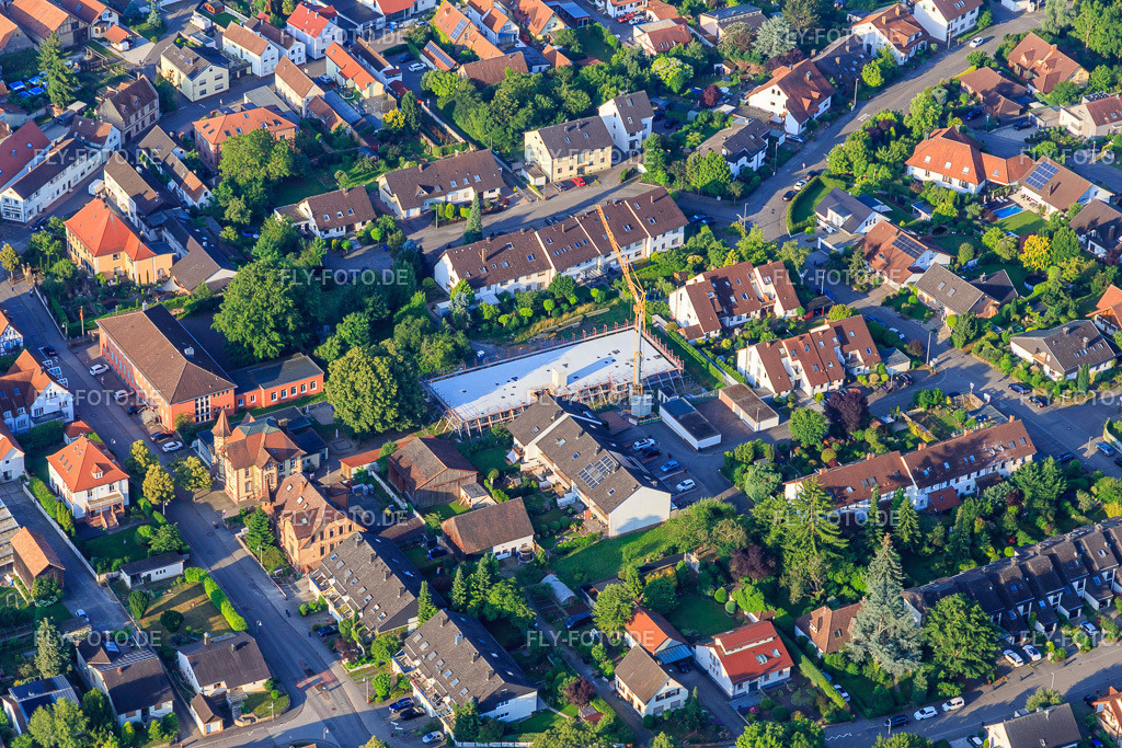Bausstelle in der Rietburgstr | Luftbild: Bausstelle in der Rietburgstr in Kandel im Bundesland Rheinland-Pfalz in Deutschland. Foto: IMG_148357.jpg vom 17.06.2025 durch ©2025 Werner Riehm fly-foto.de/copyright - Realisiert mit Pictrs.com