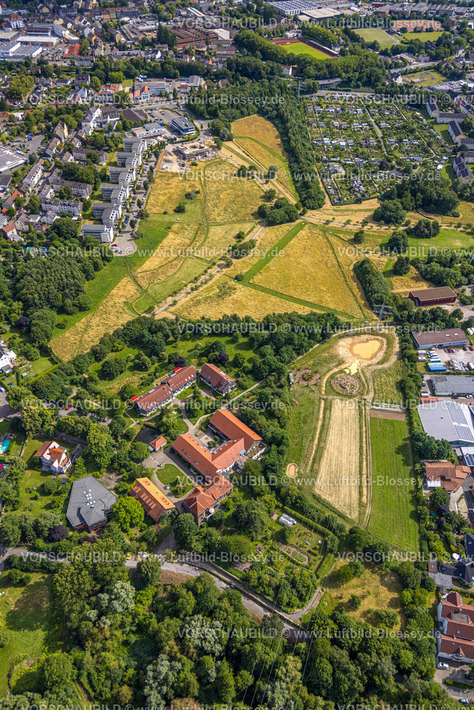 Witten230701021 | Luftbild, Christopherus-Hof Wohn- und Lebensgemeinschaft, Pferdebachtal, neuer runder Kräutergarten, Annen, Witten, Ruhrgebiet, Nordrhein-Westfalen, Deutschland