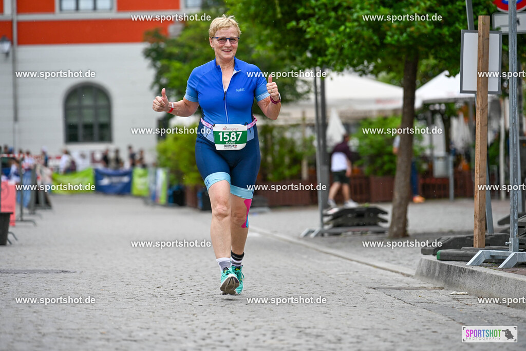 SZI_5500 | Stadttriathlon Erding 2025. #yourpictrs #sportshot_your_pictrs @Sportshotphotography #stadttriathlonerding Copyright: www.sportshot.de