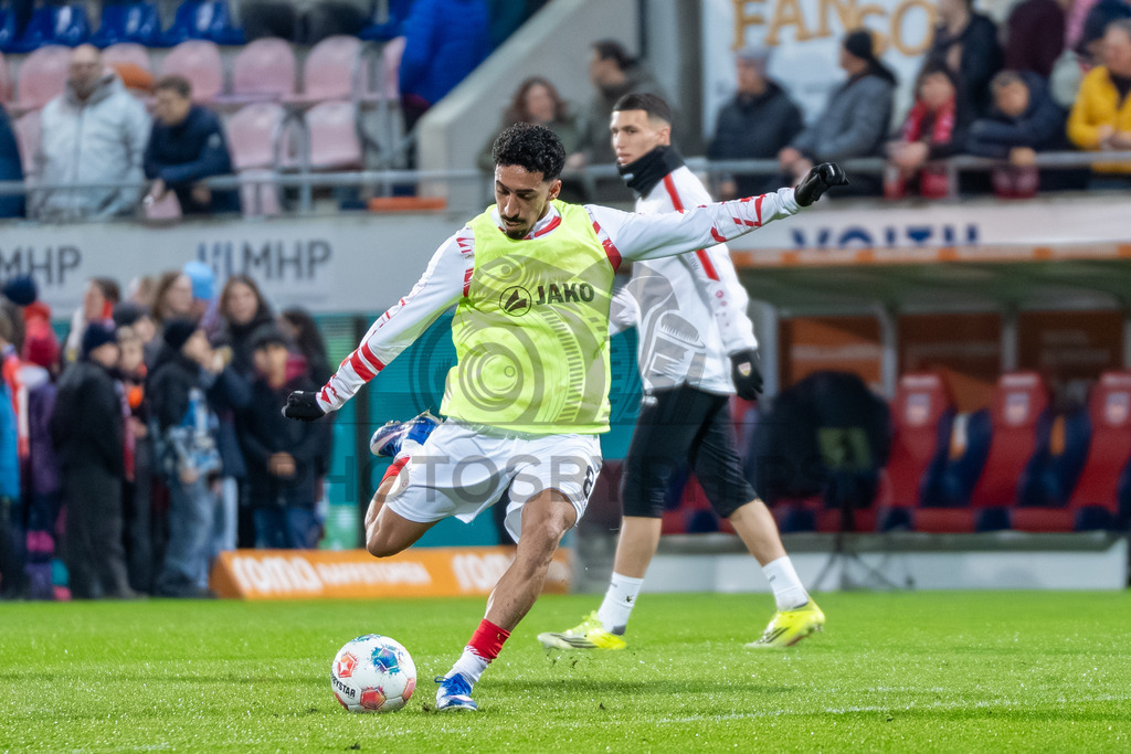 1. FC Heidenheim vs. VfB Stuttgart, Fussball, 1. Bundesliga, 23. Spieltag, Saison 2025/2026, 22.02.2026 | Tiago Tomas (VfB Stuttgart, #08),1. FC Heidenheim vs. VfB Stuttgart, Fussball, 1. Bundesliga, 23. Spieltag, Saison 2025/2026, 22.02.2026Foto: photosbyphips/Philip Ziegler
