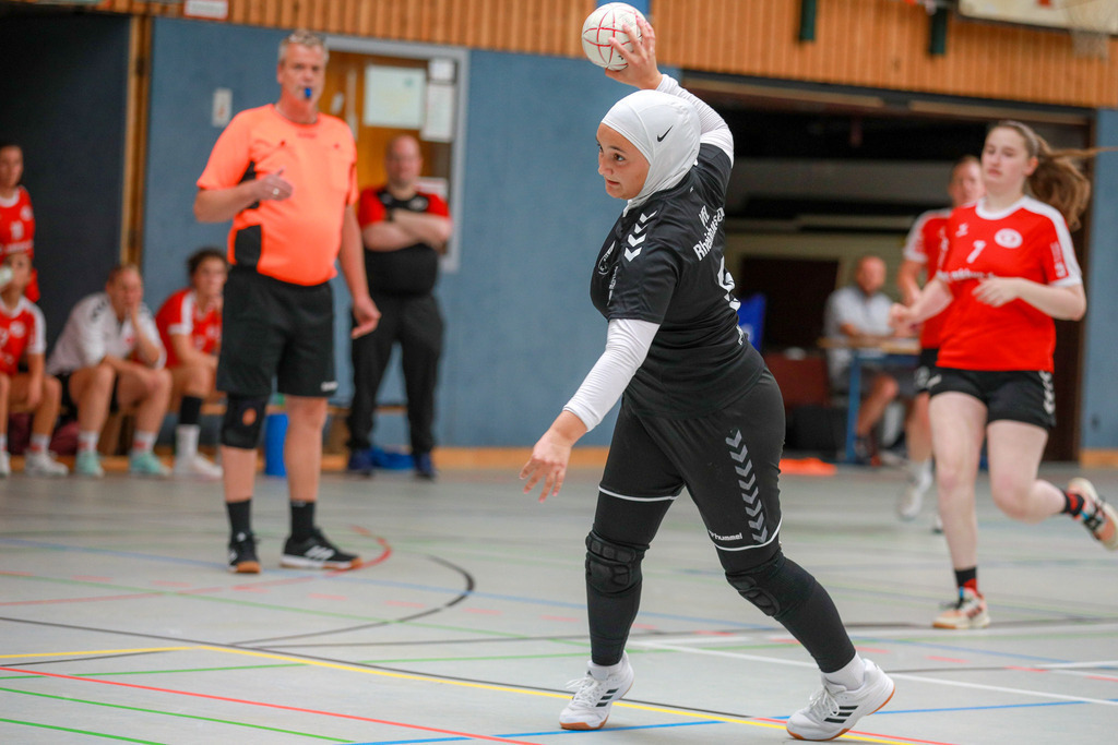 Rheinhausen-Lobberich_Plus_310825_029 | Bildergalerie von Sport-Ereignissen aber auch von weiteren spannenden Dingen - nicht nur vom Niederrhein. In Anlehnung an den bekannten Spruch von Hanns Dieter Hüsch heißt das Motto: "Niederrhein ist überall".  - Realisiert mit Pictrs.com