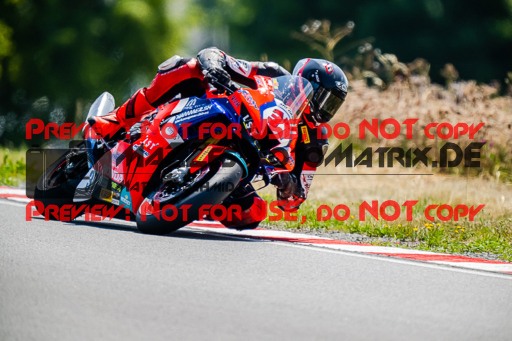 MaZZes_FotoMatrix_220722_3312 | IDM1000