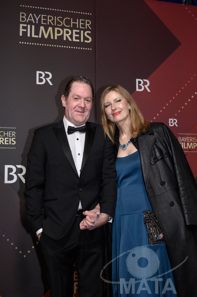 _DWI4973 | Jürgen Tonkel und Inna Küster bei der Verleihung des 47. Bayerischen Filmpreises 2026  im Prinzregententheater. München, Deutschland. Der Bayerische Filmpreis wird seit 1979 von der Bayerischen Staatsregierung verliehen, um die Bedeutung des Kinofilms als Kulturgut herauszustellen - Realisiert mit Pictrs.com