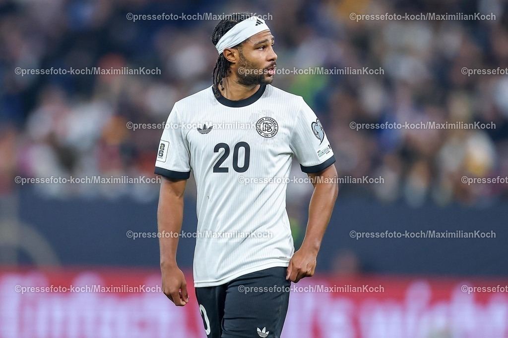 DFB10102501087 | 10.10.2025, Fußball, Länderspiel, Deutschland - Luxemburg, UEFA WM-Qualifikation, 2025/2026, Gruppe A, PreZero Arena in Sinsheim: Serge Gnabry (GER #20) DFB regulations prohibit any use of photographs as image sequences and or quasi-video.