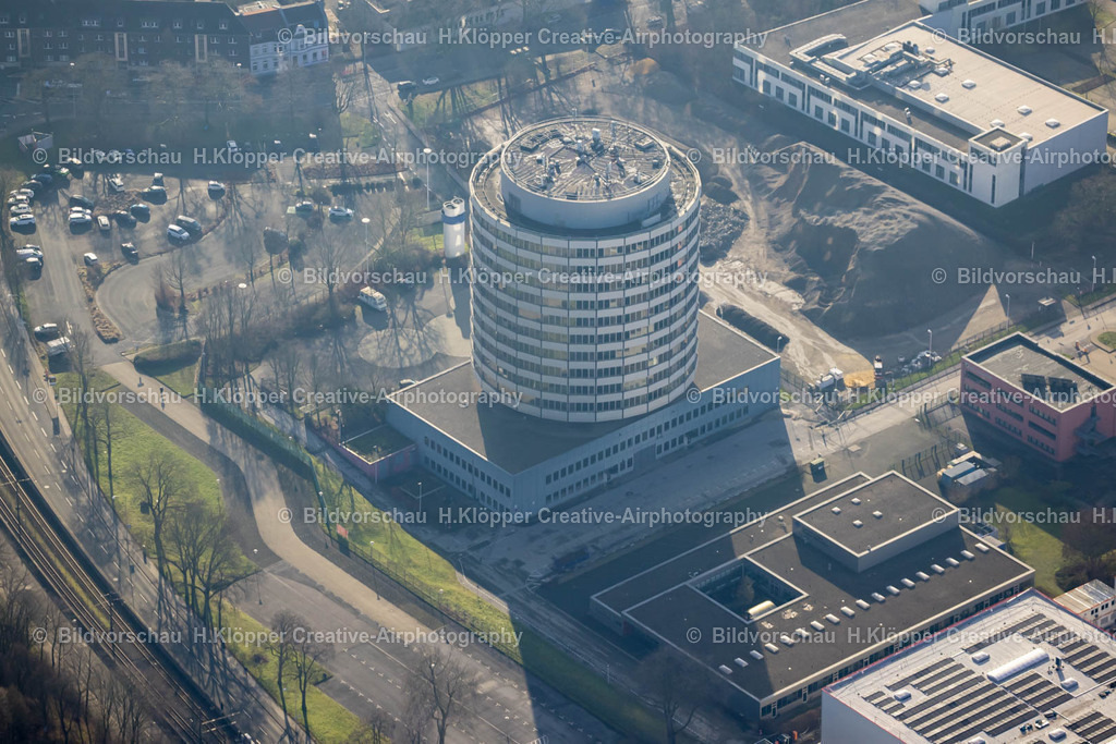 Luftbild Mühlheim-8617 | Luftbildfotografie Büro- und Unternehmensverwaltungs- Hochhaus- Gebäude des "Siemens Bau 20" an der Mellinghofer Straße in Mülheim an der Ruhr im Bundesland Nordrhein-Westfalen, Deutschland - Realisiert mit Pictrs.com