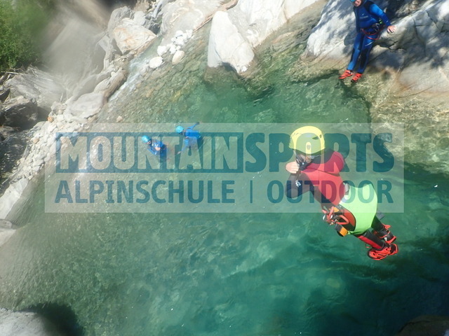 P1010288 | Bestelle die Bilder deines Berg- oder Wasser-Abenteuers mit Mountain Sports bequem von zu Hause aus direkt über unseren Online Fotoshop von pictrs.com. - Realisiert mit Pictrs.com