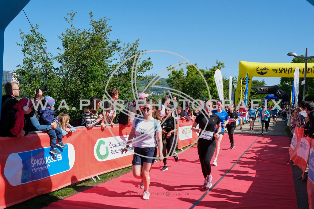 ..... | LINZ,AUSTRIA,27.April 24, Int. 3 Brückenlauf Linz  , Image shows: Photo: WAPICS / Michael ring