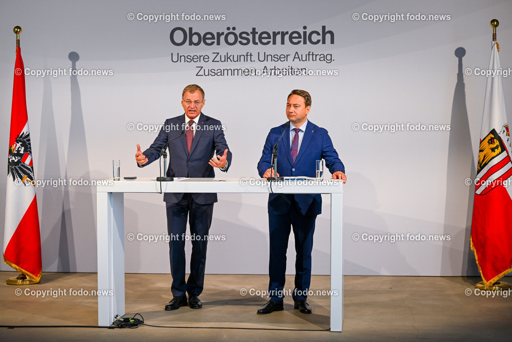 Pressekonferenz LH Stelzer_ LH-Stv. Haimbuchner_ Arbeitsklausur 2023_ 12.09.2023-21 | 12.09.2020, OK Mediendeck Linz, AUT, Pressekonferenz LH Thomas Stelzer, LH-Stv. Manfred Haimbuchner, Menschen entlasten. Wirtschaft foerdern, Präsentation der Ergebnisse der Arbeitsklausur von OoeVP und FPoe Oberoesterreich, im Bild LH Thomas Stelzer (VP), LH-Stv. Manfred Haimbuchner (FP)