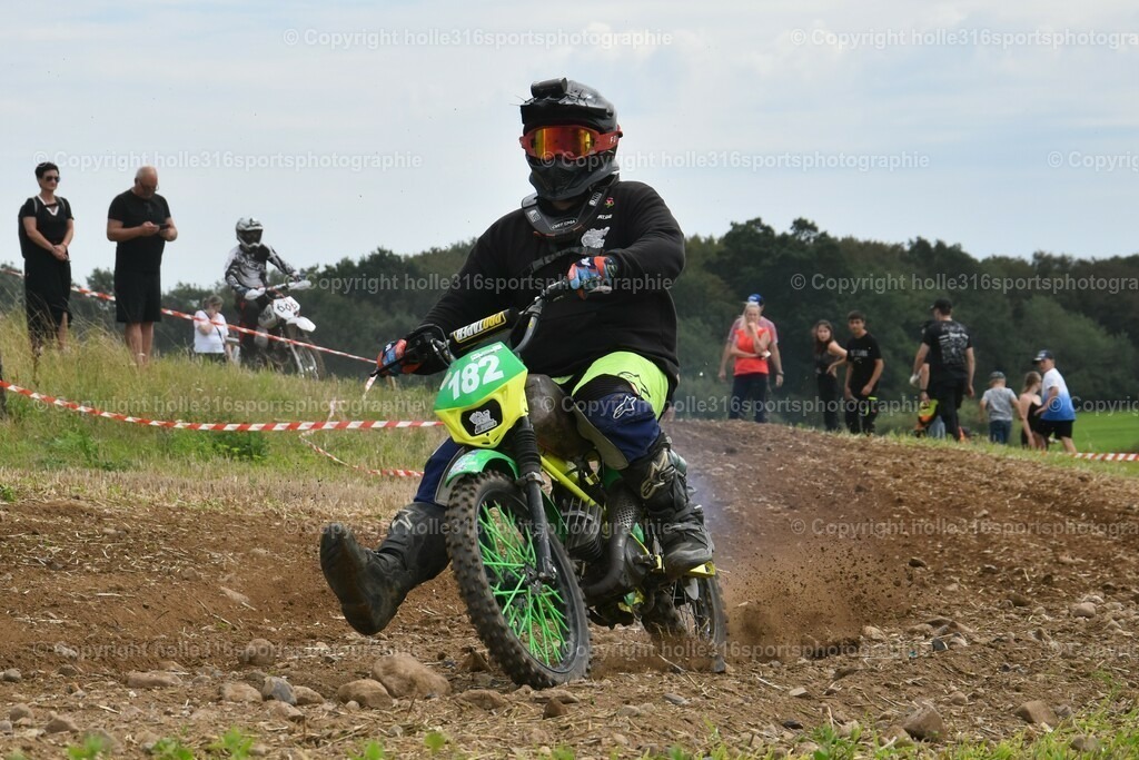 DSC_0784 (2) | Sportfotografie , Motorsport, Motoross, Reitsport, Mointainbike, Enduro,
Landschaft , Outdoor, Eventfotografie, Landschaft, Bilder online bestellen - Realisiert mit Pictrs.com