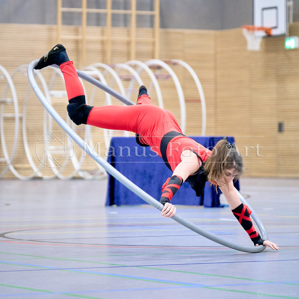 A-DSC03992 | Professionelle Sportfotografie in Hamburg, Schleswig-Holstein und Niedersachsen – spezialisiert auf Rhönrad, Geräteturnen, Leistungsturnen und rhythmische Sportgymnastik. Bundesweite Begleitung von Rhönrad-Events. Jetzt Sport-Fotos - Realisiert mit Pictrs.com