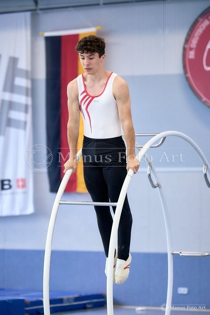 2024-06-20-1-A-DSC01289 | Professionelle Sportfotografie in Hamburg, Schleswig-Holstein und Niedersachsen – spezialisiert auf Rhönrad, Geräteturnen, Leistungsturnen und rhythmische Sportgymnastik. Bundesweite Begleitung von Rhönrad-Events. Jetzt Sport-Fotos - Realisiert mit Pictrs.com