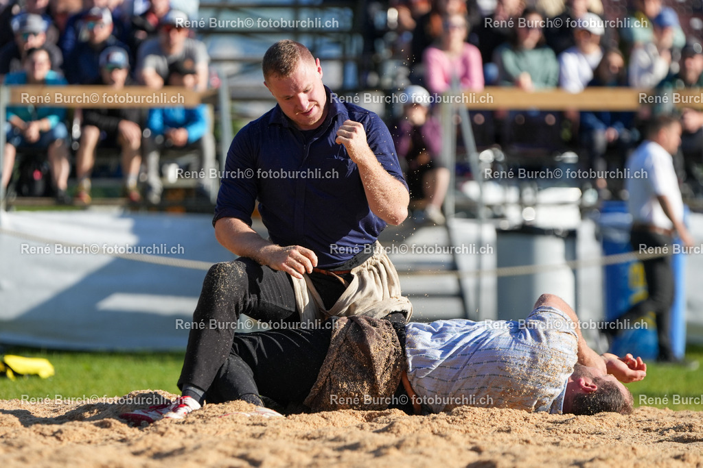 RB-01055 | René Burch leidenschaftlicher Fotograf aus Kerns in Obwalden.  Hier finden sie Sport, Landschaft und Natur Fotografie.
 - Realisiert mit Pictrs.com