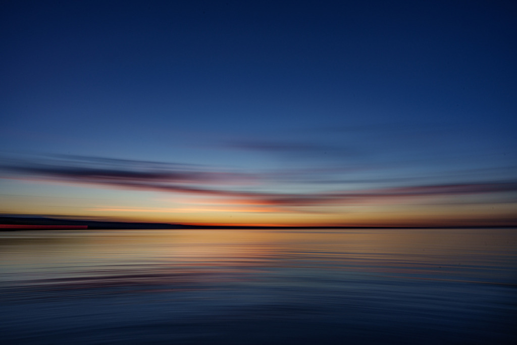 2022_09_12 Sonnenuntergang Hafenmole Staad spez | bridgeman - Realisiert mit Pictrs.com