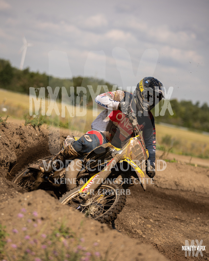 866A1388 | mxndyyvipix