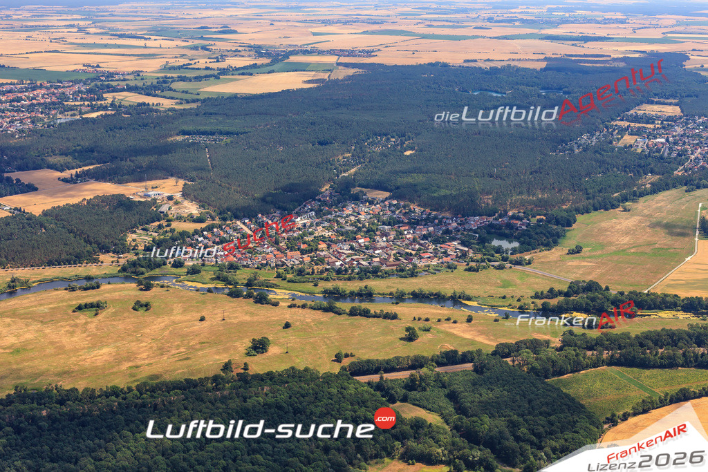 Die Luftbildaufnahme Plotzky - Schoenebeck wurde 2018 mittels Flugzeug (keine Drohne) erstellt. Perfekte Schärfe und Druck- Auflösung- Garantiert!