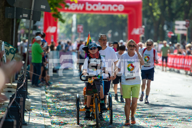 20240901_NSZ_4482_1 | DEU, Düsseldorf, 01.09.2024 Kö-Meile  - Realisiert mit Pictrs.com