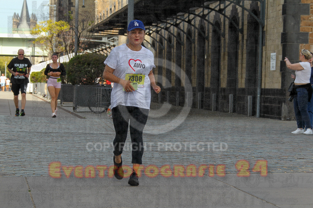 250920_1339_EV4_6360 | Sportfotografie im Rhein-Sieg Kreis, Köln, Bonn, NRW, Rheinland Pfalz, Hessen, etc. Unser Tätigkeitsfeld umfasst den Laufsport vom Volkslauf über den Marathon, Duathlon, Triathon bis zum Ultralauf wie Kölnpfad Ultra oder Schindertrail.