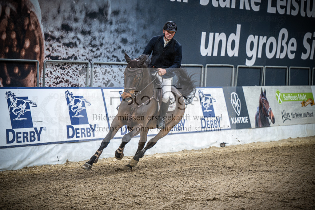DOS_2513 | Entdecke hochwertige Reitturnierfotos von Foto Oger. Professionell, emotional und authentisch – jetzt Lieblingsmomente im Shop bestellen.Deutschlandweite Turnierfotografie. - Realisiert mit Pictrs.com
