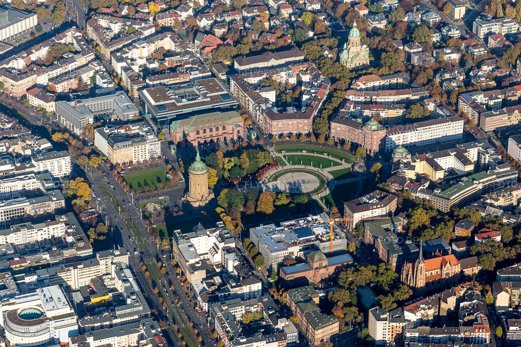 Luftbild: Wasserturm Augustaanlage im Ortsteil Oststadt in Mannheim im Bundesland Baden-Württemberg in Deutschland. Foto: IMG_095441.jpg vom 30.10.2016 durch Werner Riehm/FLY-FOTO.de