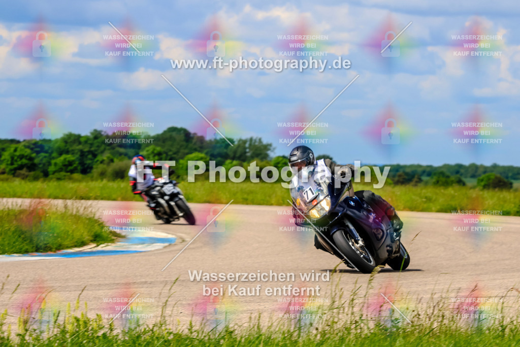 MotoTeam-0729 | Hier findet Ihr Bilder von Touristenfahrten auf der Nürburgring Nordschleife oder von anderen Veranstaltungen die ich besucht habe. Viel Spass beim Durch Schauen 