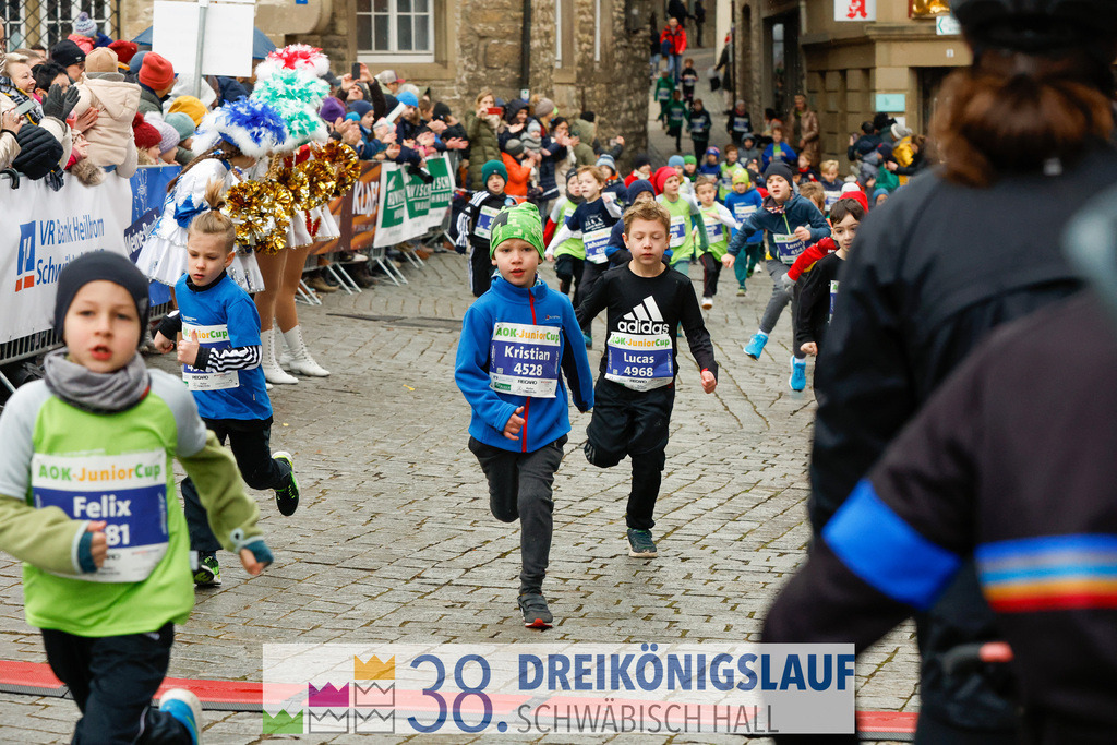 400m AOK Junior Cup | 3 Koenigslauf 2024 400m AOK Junior Cup - Realisiert mit Pictrs.com