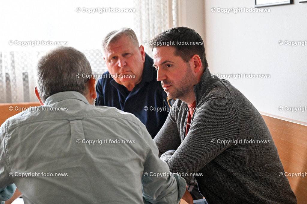 Stadtpolizeikommando Linz_ Interview_ 24.10.2023-9 | 24.10.2023, Linz, AUT, Stadtpolizeikommando Linz, im Bild Karl Pogutter (Stadtpolizeikommandant Linz), Andreas Ploeckinger (Kripo Linz), Gerald Schwab (Krone Redaktion Linz)
