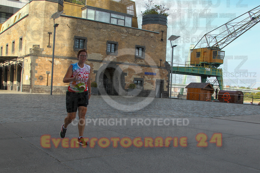 250920_1554_EV4_9636 | Sportfotografie im Rhein-Sieg Kreis, Köln, Bonn, NRW, Rheinland Pfalz, Hessen, etc. Unser Tätigkeitsfeld umfasst den Laufsport vom Volkslauf über den Marathon, Duathlon, Triathon bis zum Ultralauf wie Kölnpfad Ultra oder Schindertrail.