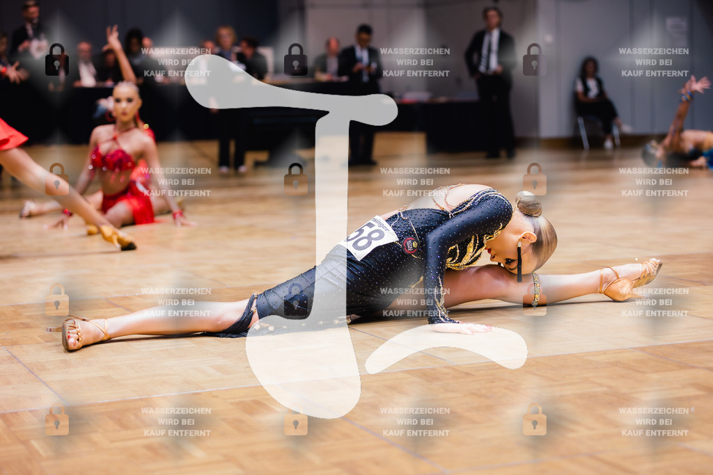 GOC 2025 - WDSF Solo Junior II Latin Female - 2025-08-21-8252 | Webshop for digital downloads and prints of dance sport, event & show photographer Julian Link - Realisiert mit Pictrs.com