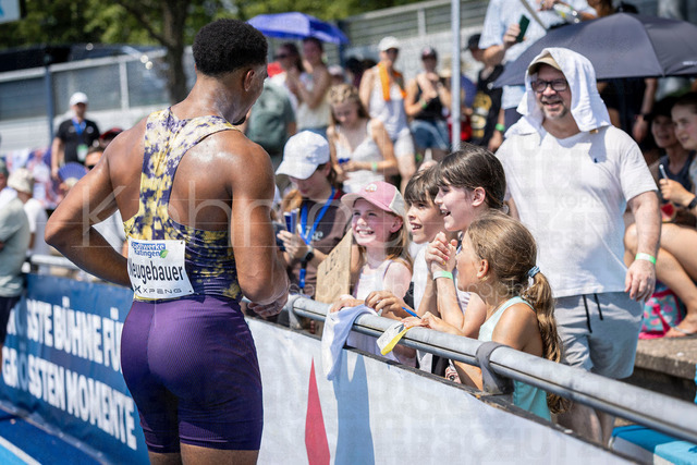 Multisport Event; Ratingen, 27.06.2026 | RATINGEN, GERMANY - JUNE 27, 2026 : Leo Neugebauer (GER / Germany) with his little fans competing during the Multisport Event at Stadion Ratingen on June 27, 2026 in Ratingen, Germany.