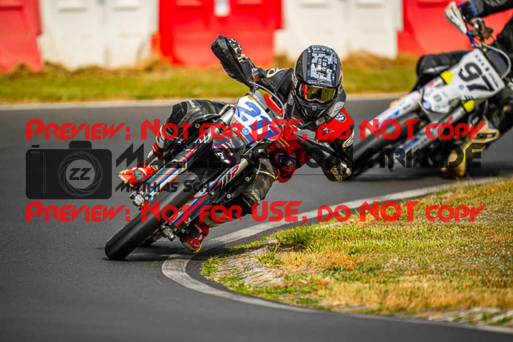 MaZZes_FotoMatrix_230701_8594 | S4