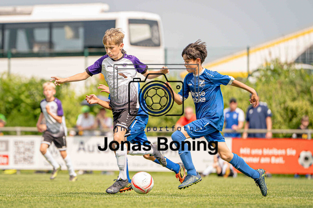 Fußball I E-Junioren I Saison 2025-2026 I OM-Cup Lüsche I Samstag  I 22693 | jns.sportfotos - Realisiert mit Pictrs.com