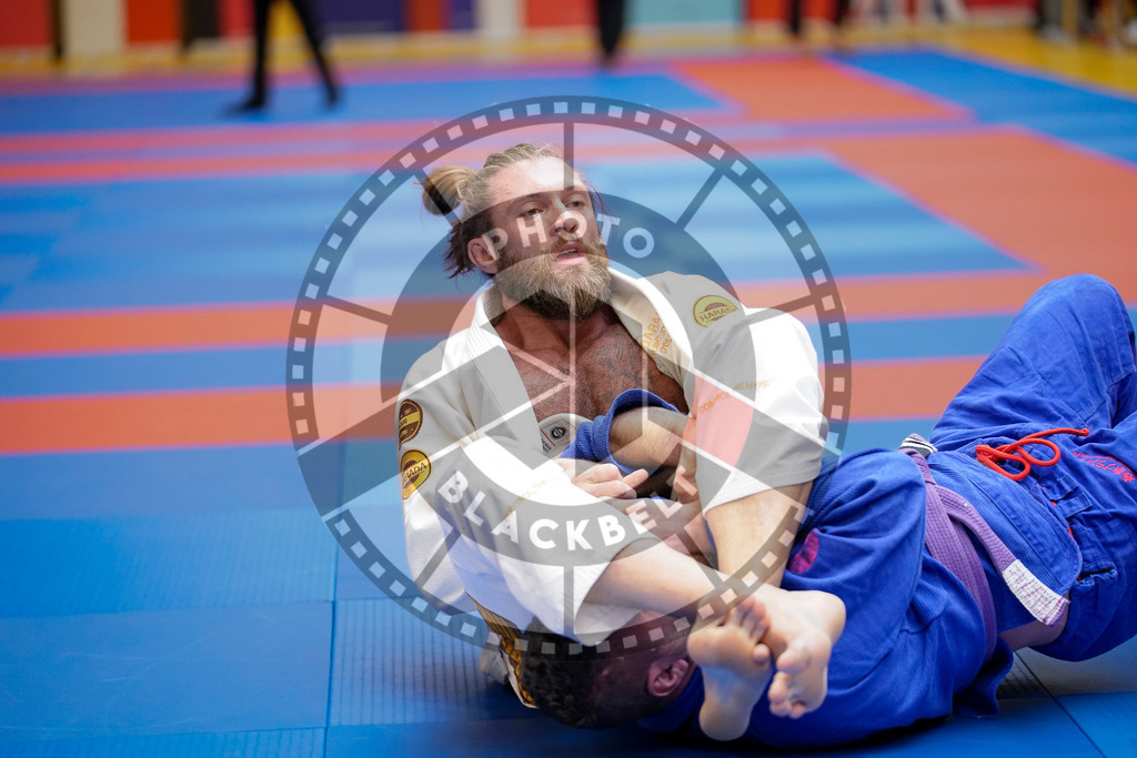 20240203PBB07768 | Fighters compete during the Brazilian Jiu-Jitsu Championship of the AJP Tour in Maintal by Frankfurt am Main, Germany, on February 2, 2024.