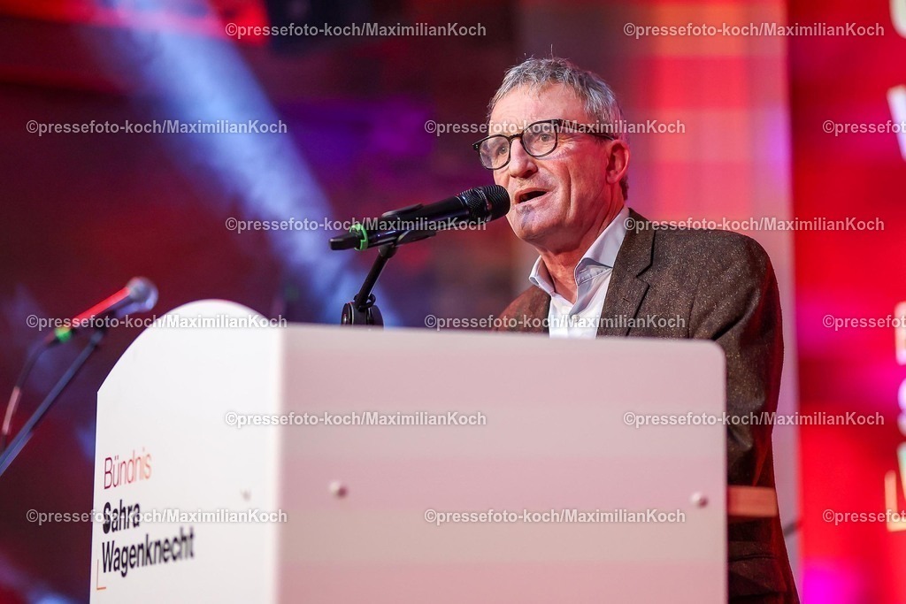 Wup06022501114 | 06.02.2025, Wahlkampfveranstaltung Bündnis Sahra Wagenknecht - Der Politiker Thomas Christian Wilhelm Geisel bei seiner Rede in der Alten Papierfabrik in Wuppertal. 