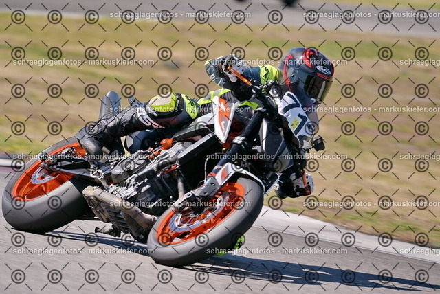 26bt05-0451 | markuskiefer.com - Realisiert mit Pictrs.com