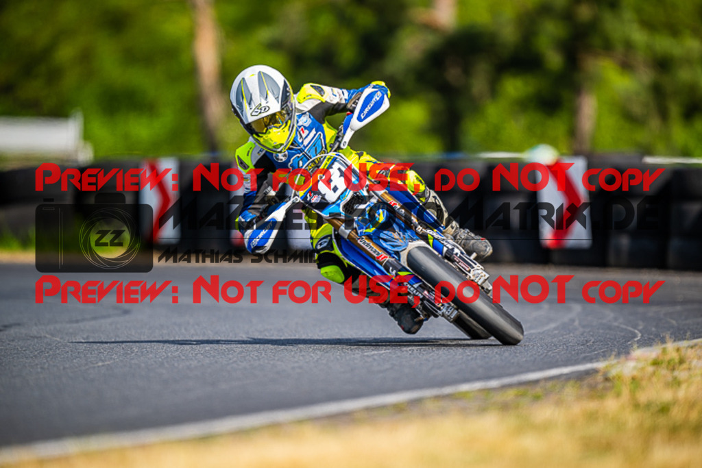 MaZZes_FotoMatrix_220528_3080 | Fotograf Mathias Schmid
Sportfotograf,
Eventfotograf,
Hochzeitsfotograf,
Portraitfotograf